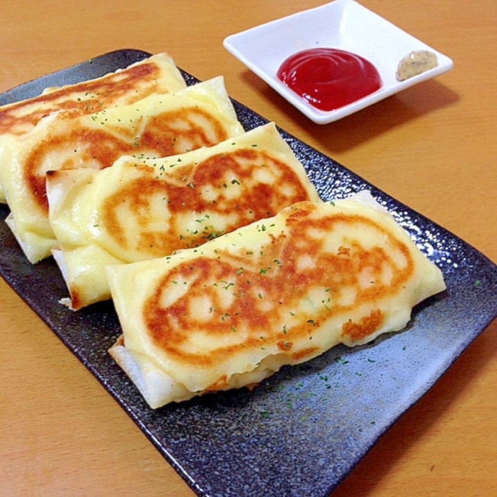 ポテトサラダで、焼きチーズ春巻き(^○^)